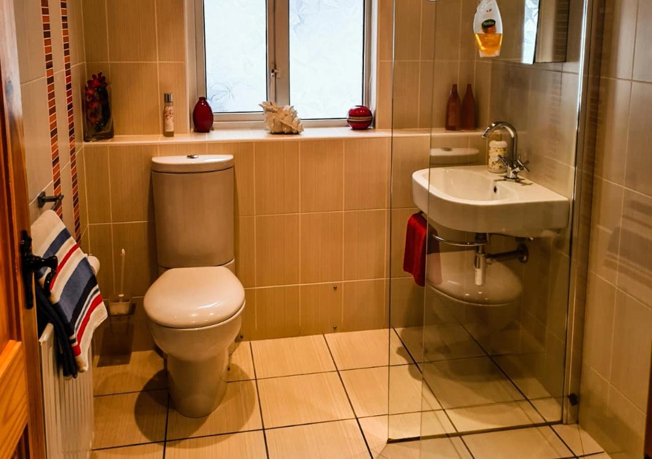 Moat Holiday Rental Lisnaskea Exterior foto